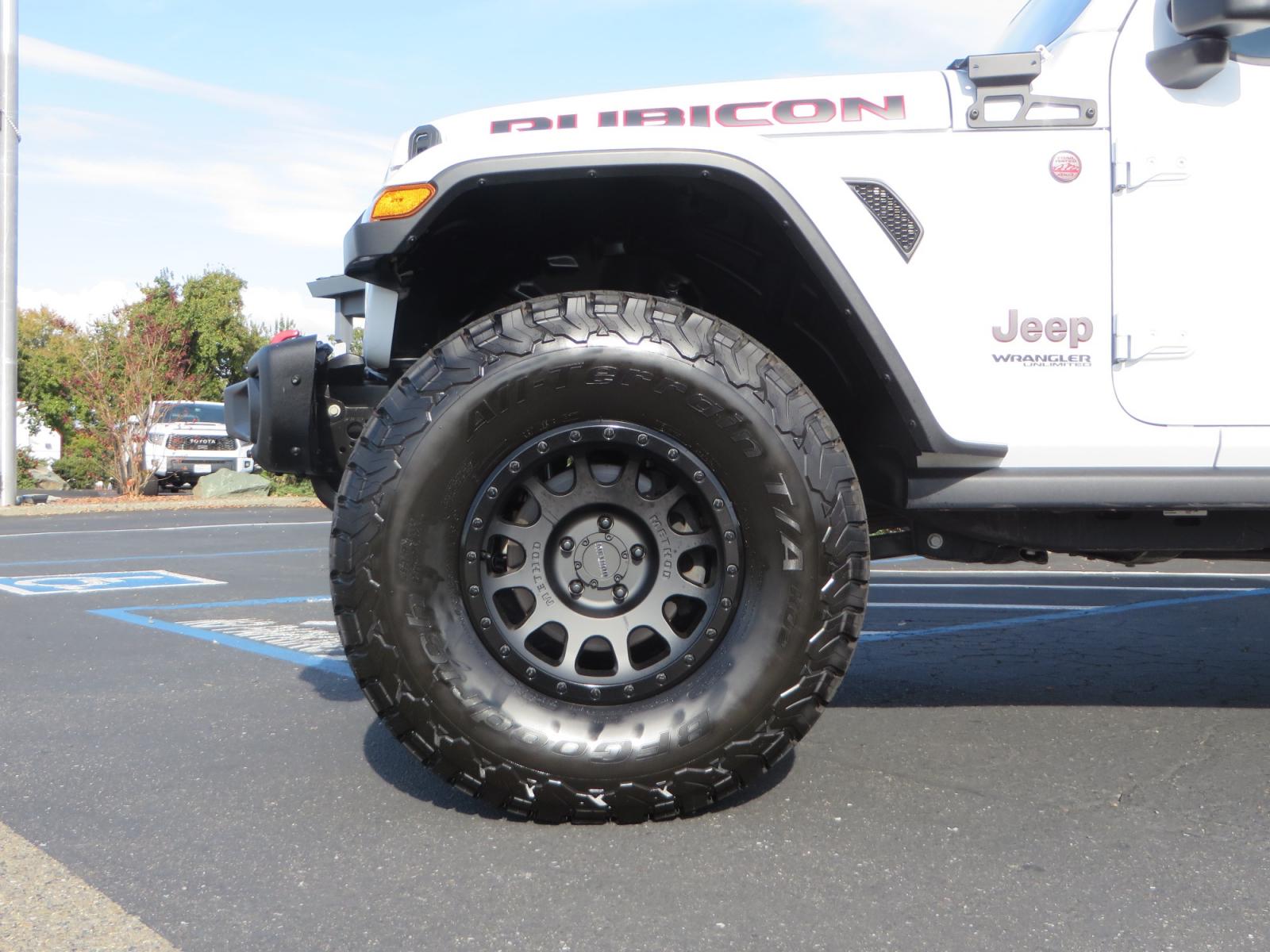 2021 White /BLACK Jeep Wrangler Unlimited Rubicon (1C4HJXFN6MW) with an 2.0L L4 DOHC 16V TURBO engine, automatic transmission, located at 2630 Grass Valley Highway, Auburn, CA, 95603, (530) 508-5100, 38.937893, -121.095482 - Photo #8